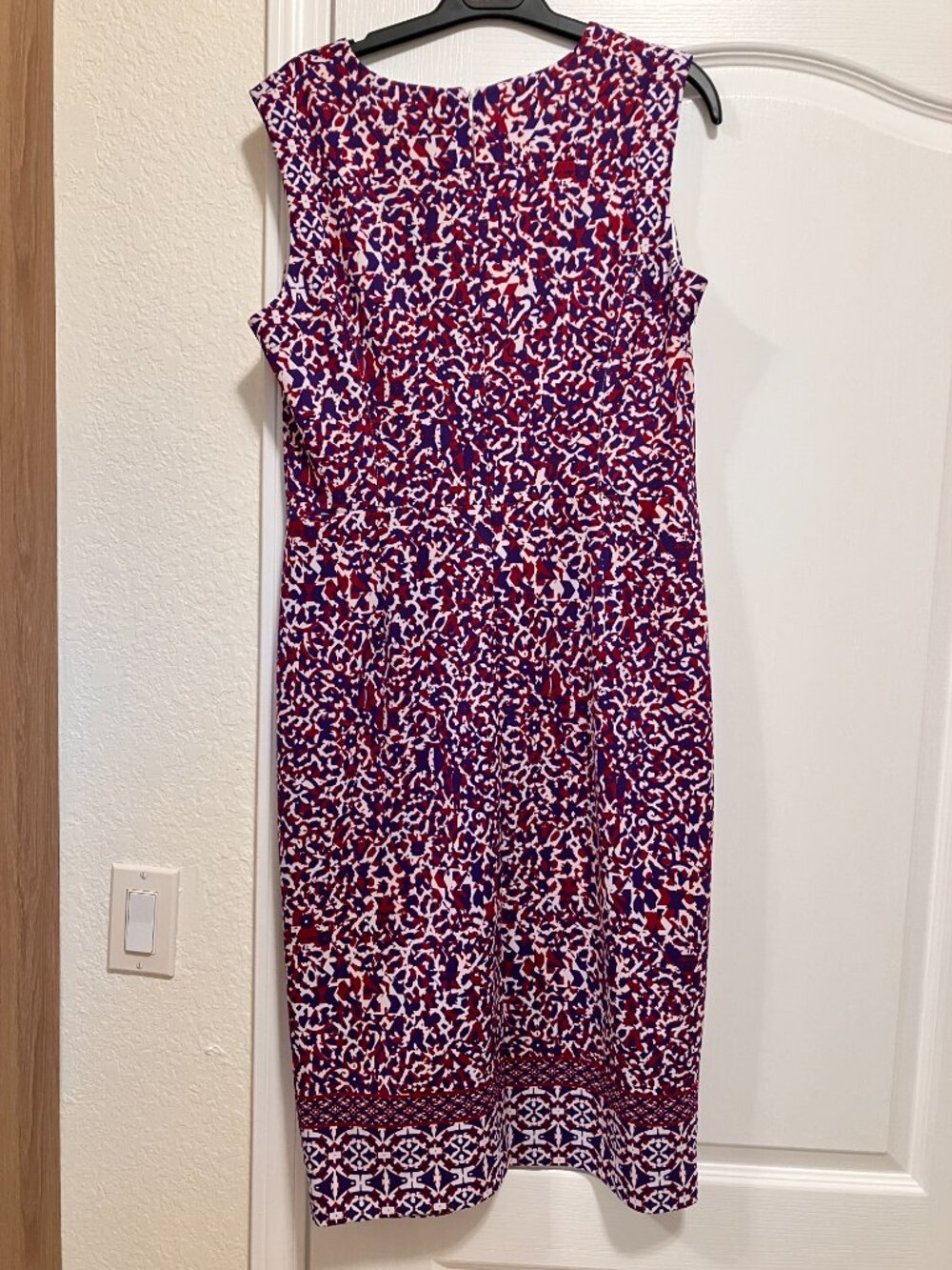 Maggy London Sleeveless Sheath Dress – Size 12 - Picture 6 of 8